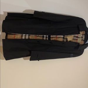 Women’s Burberry raincoat